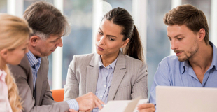 Quelles différences entre un agent contractuel et un fonctionnaire ?